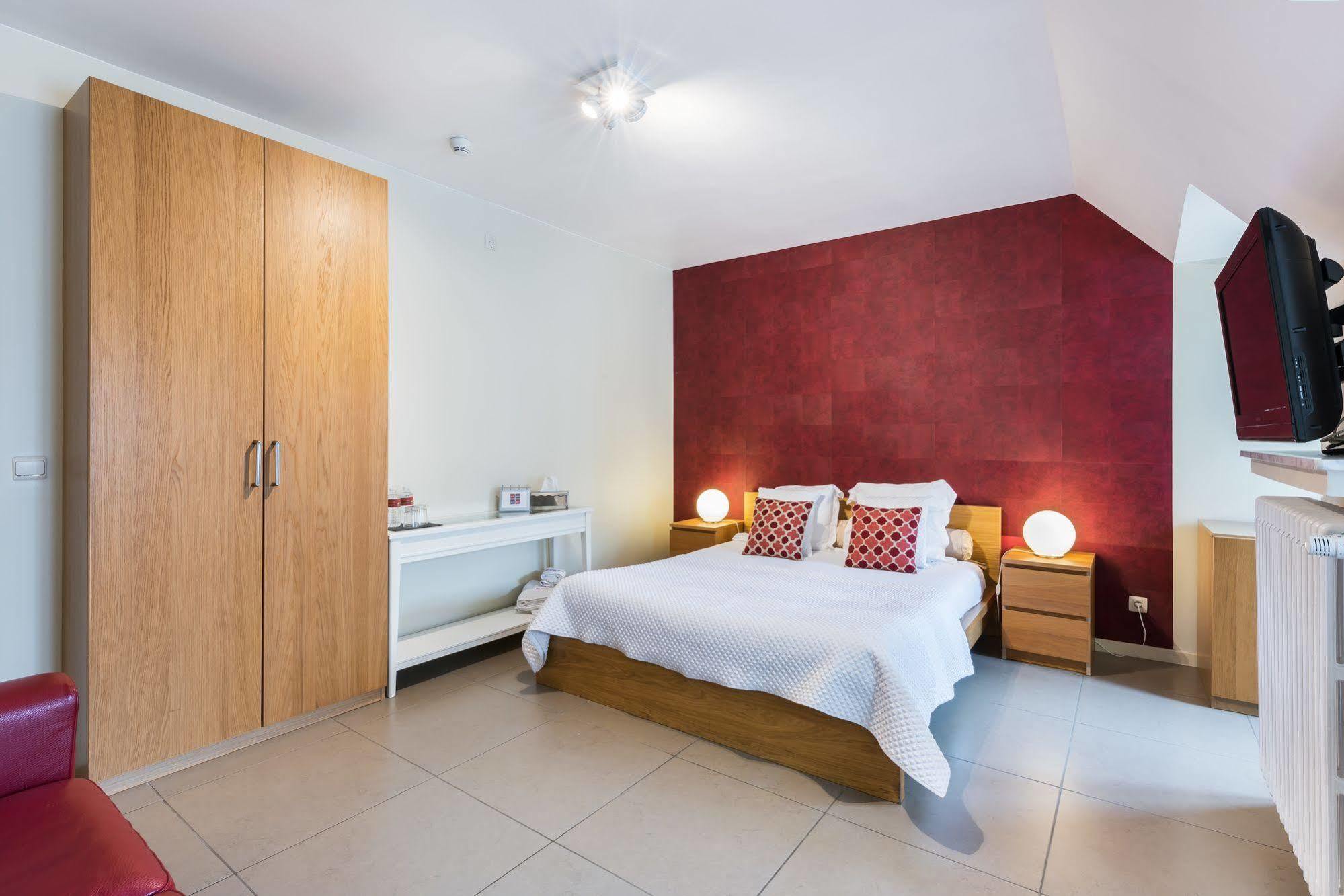 B&B Vis-A-Vis Wenduine Bagian luar foto
